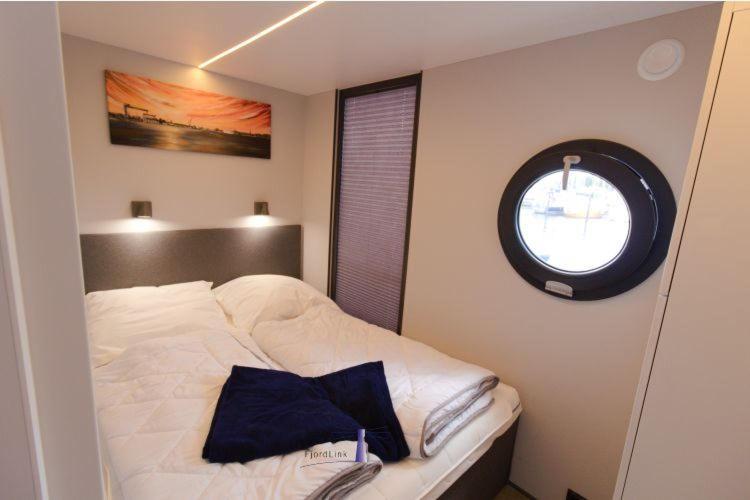 Hausboot Fjord Aries Mit Dachterrasse In Schleswig Hotell Exteriör bild